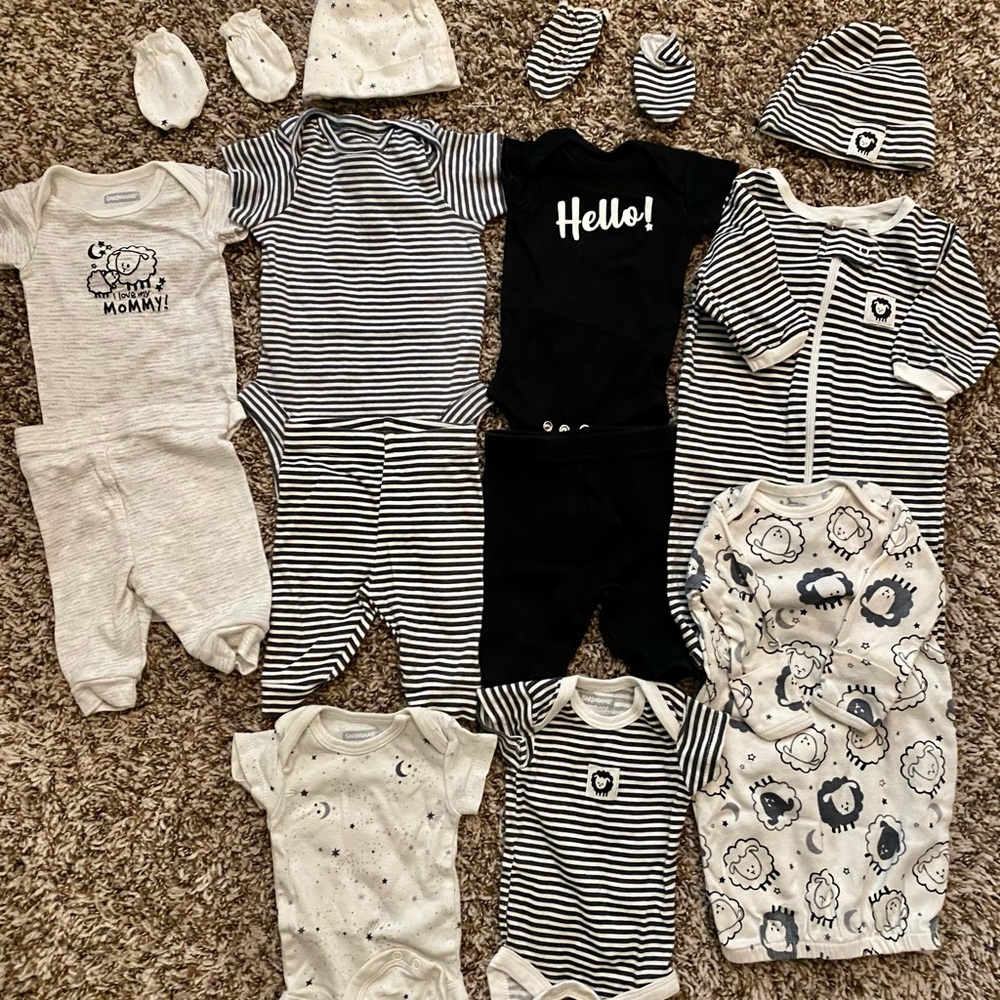 Newborn outfit set